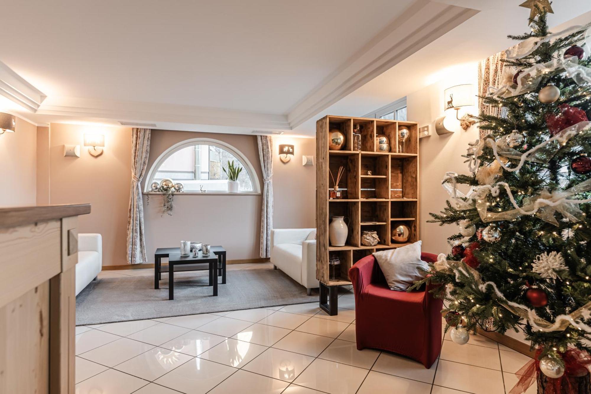 Hotel Garni Meledrio Димаро Екстериор снимка