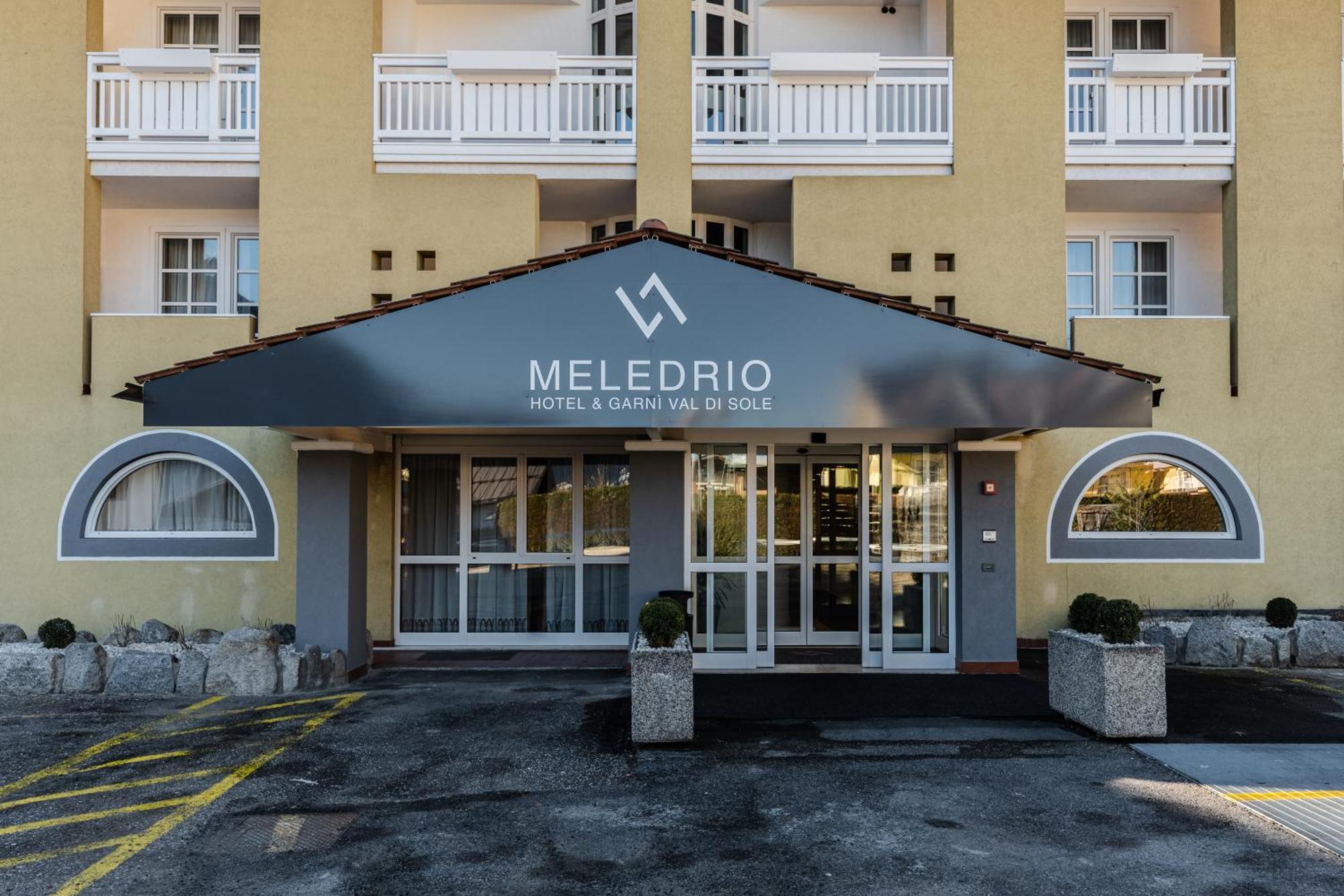 Hotel Garni Meledrio Димаро Екстериор снимка
