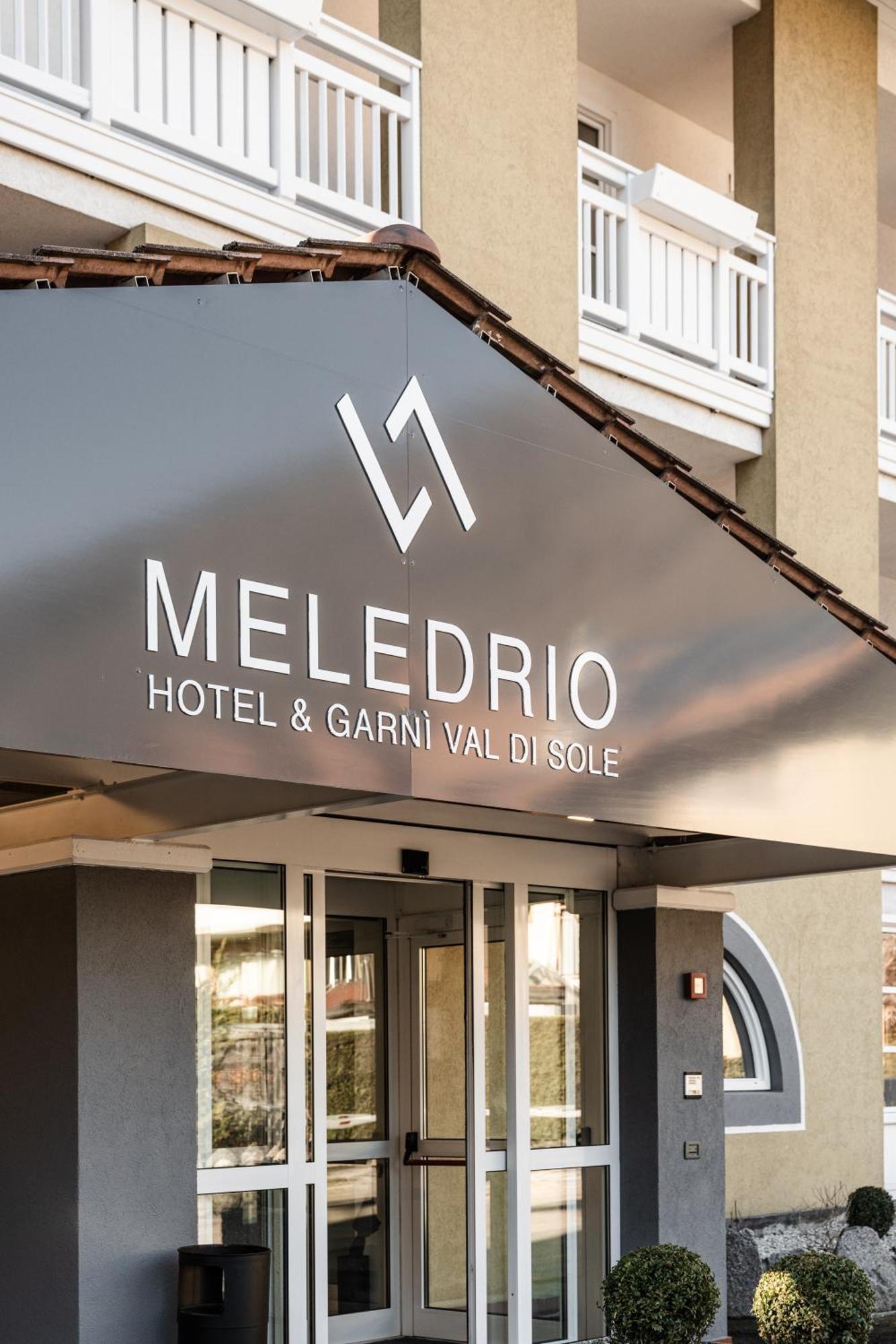 Hotel Garni Meledrio Димаро Екстериор снимка