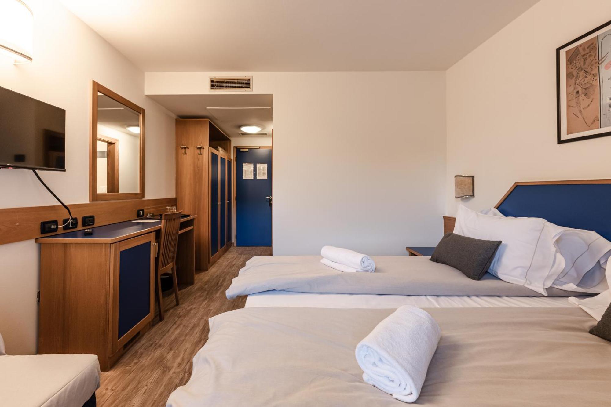 Hotel Garni Meledrio Димаро Екстериор снимка
