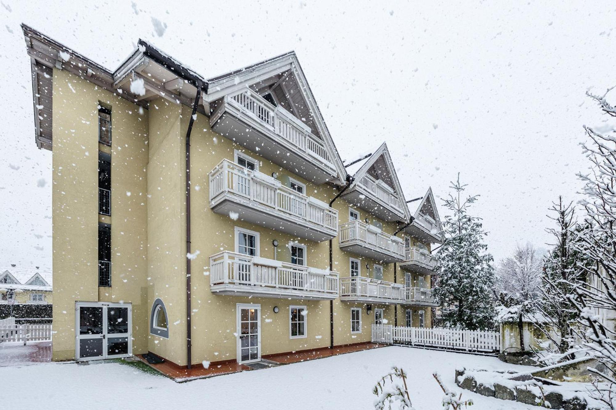 Hotel Garni Meledrio Димаро Екстериор снимка
